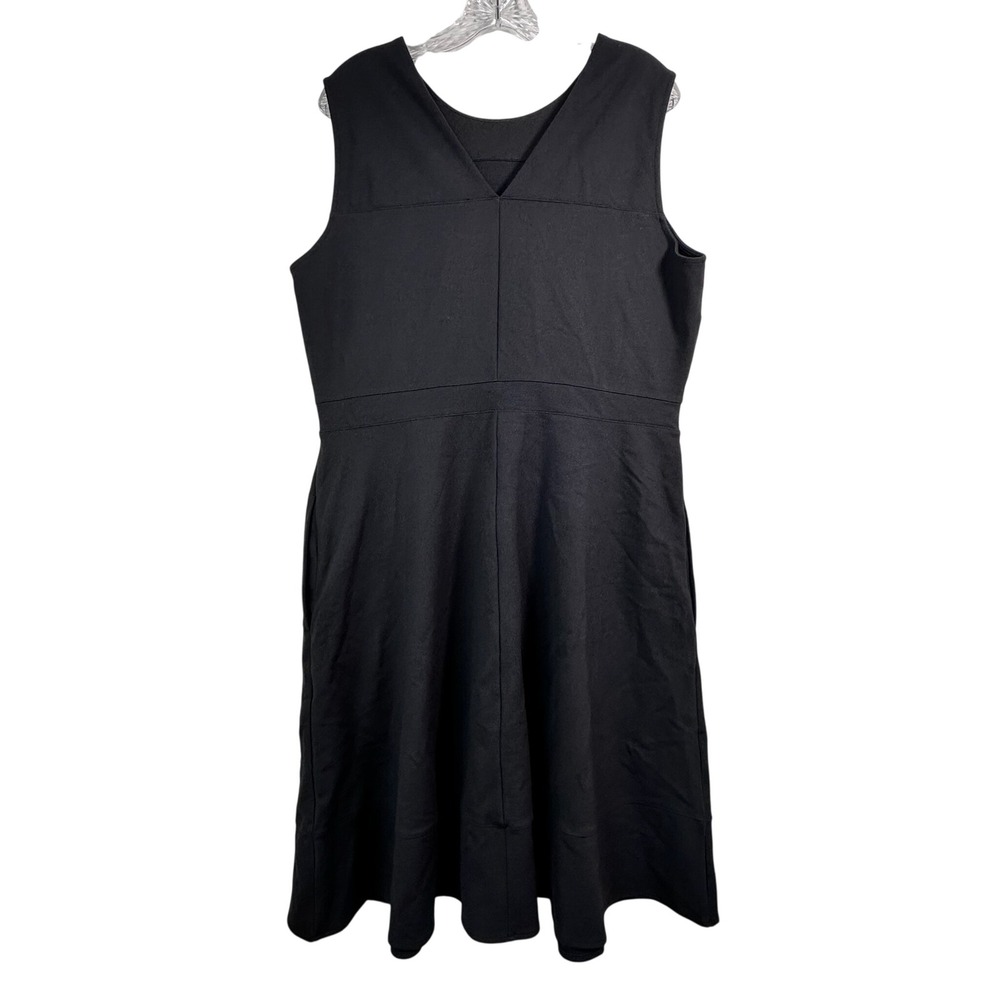 Lands' End Womens Black Ponte Knit Fit and Flare V-Back Dress Size 16 Sleeveless